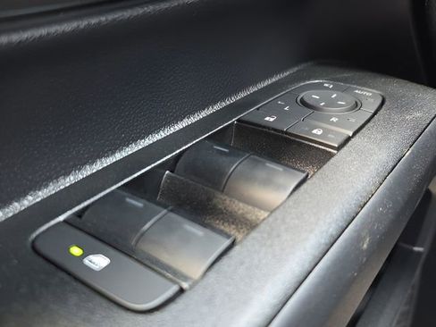 Used 2025 Toyota 4Runner Limited image 23