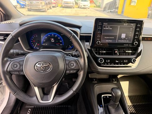 Used 2021 Toyota Corolla XSE FWD image 19