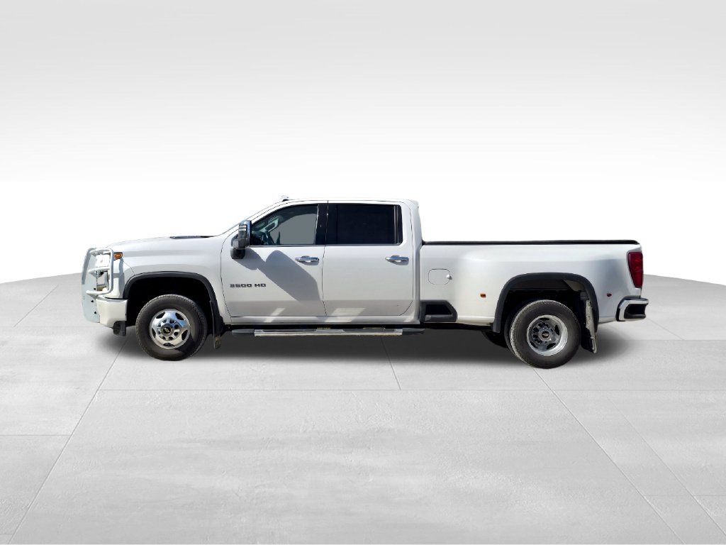Used 2022 Chevrolet Silverado 3500 High Country AWD/4WD image 18