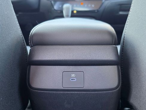 New 2026 Nissan Sentra SV w/ SV Convenience Package FWD image 23