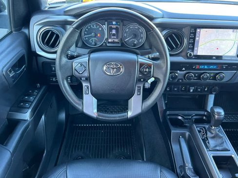 Certified 2022 Toyota Tacoma TRD Off-Road w/ TRD Premium Off Road Package AWD/4WD image 14