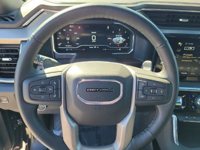 Used 2025 GMC Sierra 1500 Denali w/ Denali Reserve Package AWD/4WD image 15