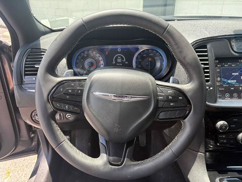 Used 2022 Chrysler 300 S RWD image 7