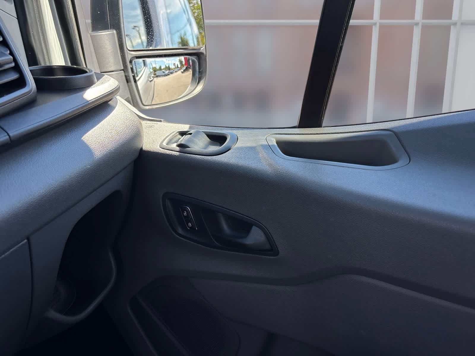 Used 2024 Ford Transit 350 XLT RWD image 23