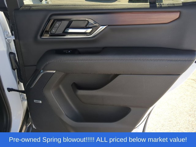 Used 2025 GMC Yukon Denali AWD/4WD image 45