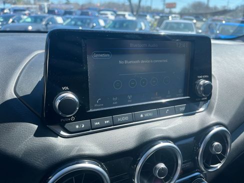 Used 2025 Nissan Sentra S image 17