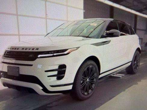Used 2024 Land Rover Range Rover Evoque Dynamic SE AWD/4WD image 2
