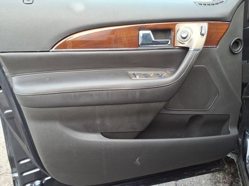 Used 2014 Lincoln MKX FWD w/ Equipment Group 101A image 10