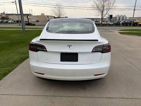 Used 2021 Tesla Model 3 Standard Range Plus image 6