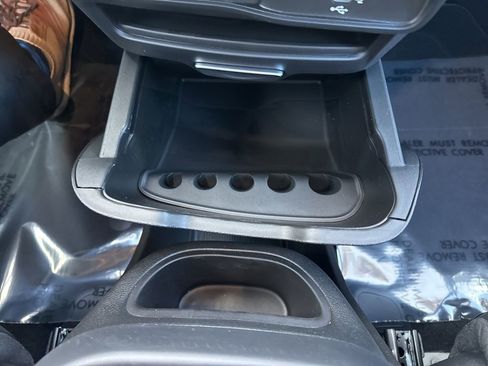 New 2026 Chrysler Pacifica Select image 18