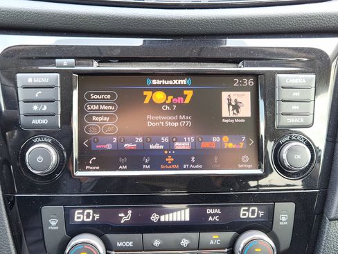 Used 2019 Nissan Rogue SV FWD image 18