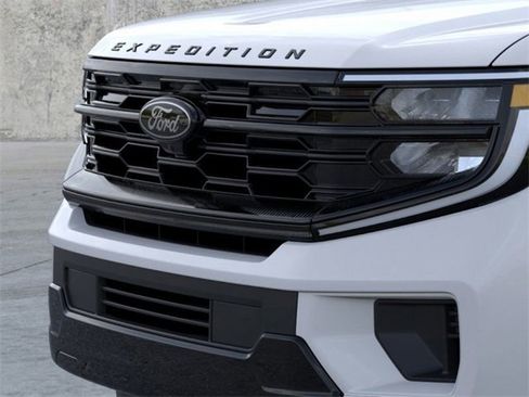 New 2026 Ford Expedition Max Platinum w/ Stealth Performance Package image 17