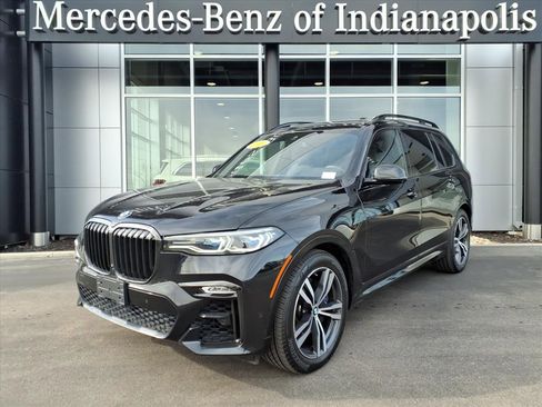 Used 2020 BMW X7 M50i w/ Luxury Seating Package image 1