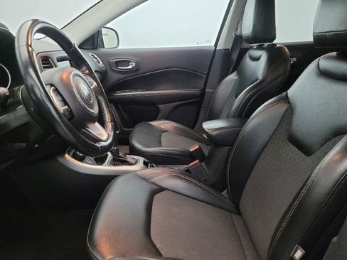 Used 2019 Jeep Compass Latitude w/ Popular Equipment Group image 17