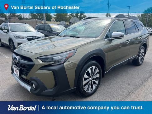 Certified 2025 Subaru Outback Touring XT AWD/4WD image 1