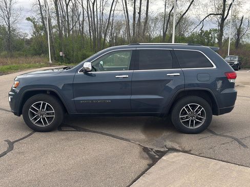 Used 2021 Jeep Grand Cherokee Limited AWD/4WD image 2