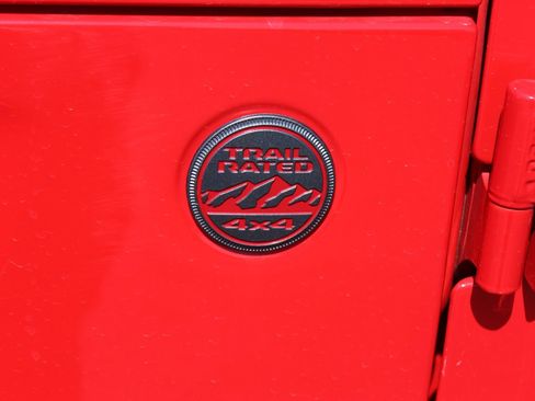 Used 2020 Jeep Gladiator Rubicon AWD/4WD image 5
