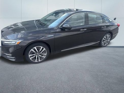 Used 2018 Honda Accord Touring image 5