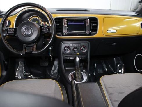 Used 2016 Volkswagen Beetle 1.8T Dune image 2