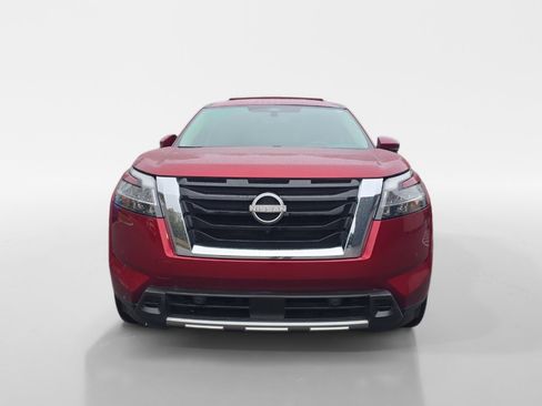 Used 2024 Nissan Pathfinder SL image 8