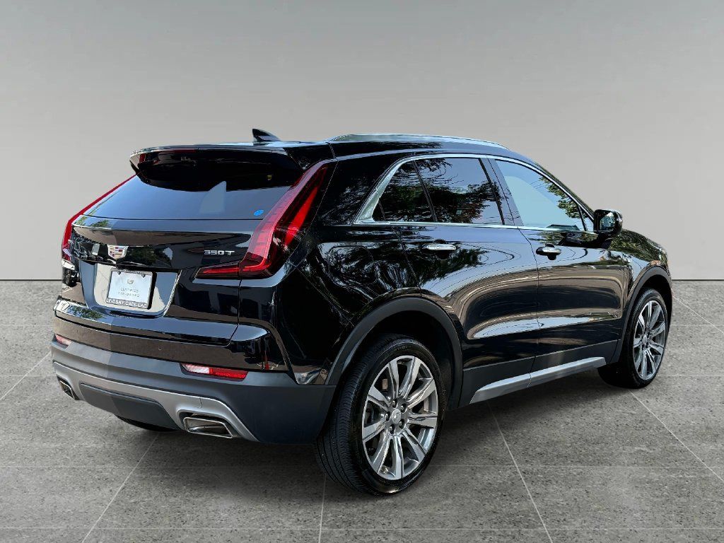 Used 2023 Cadillac XT4 Premium Luxury w/ Enhanced Visibility Package AWD/4WD image 10