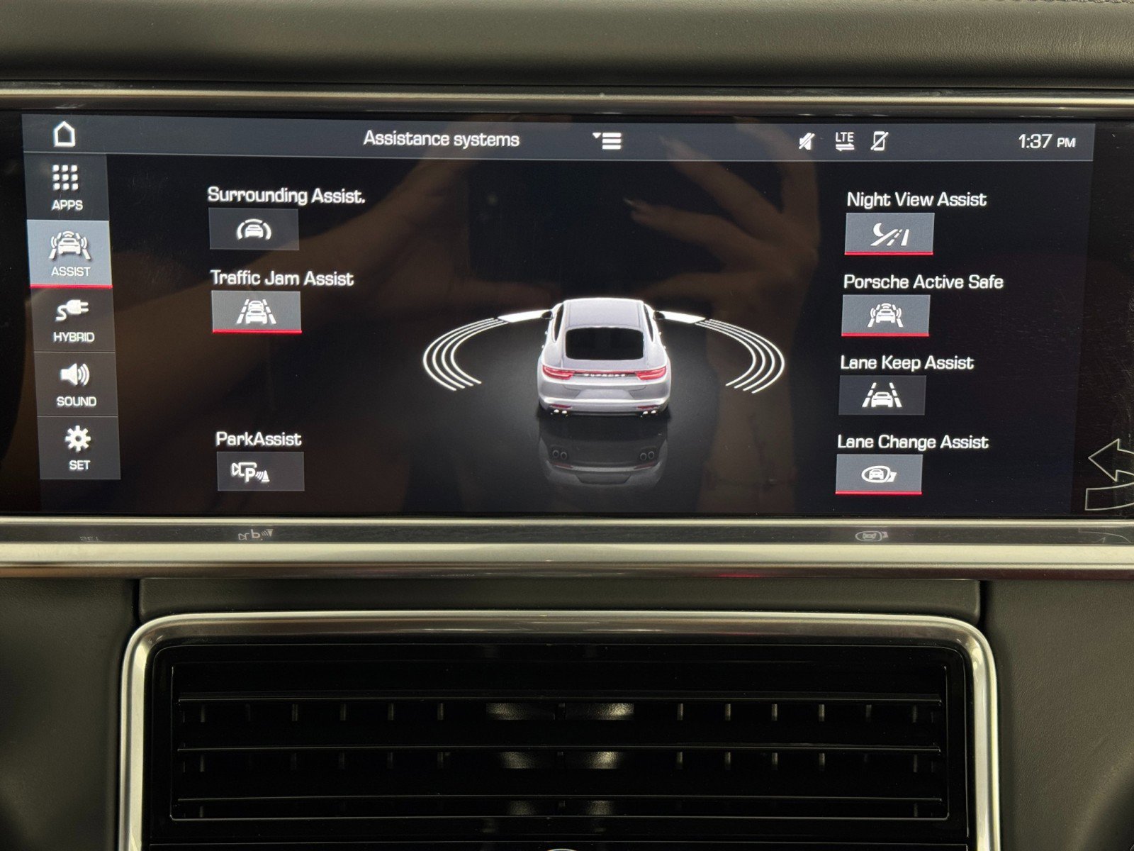 Used 2019 Porsche Panamera 4 Executive w/ Premium Package Plus AWD/4WD image 28