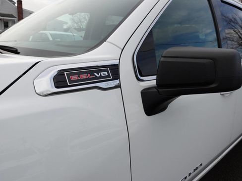 Used 2023 GMC Sierra 2500 SLE w/ Preferred Package AWD/4WD image 7