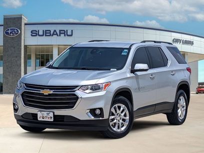 Used 2021 Chevrolet Traverse LT