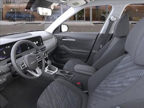 Used 2026 Kia Seltos LX FWD image 17