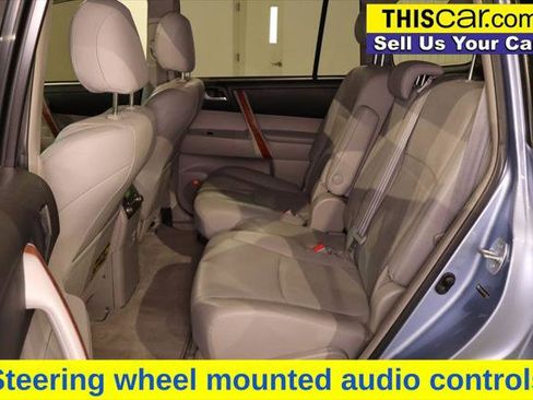 Used 2010 Toyota Highlander Limited image 17