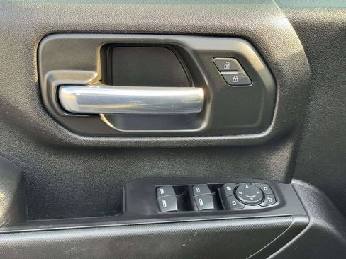 Used 2024 Chevrolet Silverado 2500 Custom w/ Custom Value Package image 18