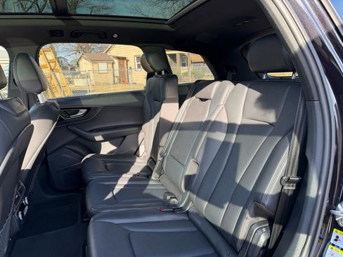 Used 2018 Audi Q7 3.0T Prestige w/ Prestige Package image 8