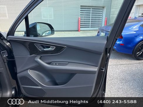 Used 2025 Audi Q7 2.0T Premium w/ Convenience Plus Package image 21