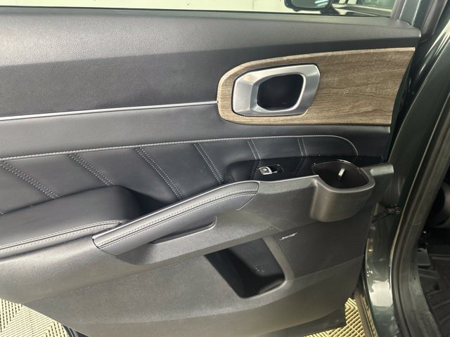 Used 2021 Kia Sorento SX Prestige AWD/4WD image 18