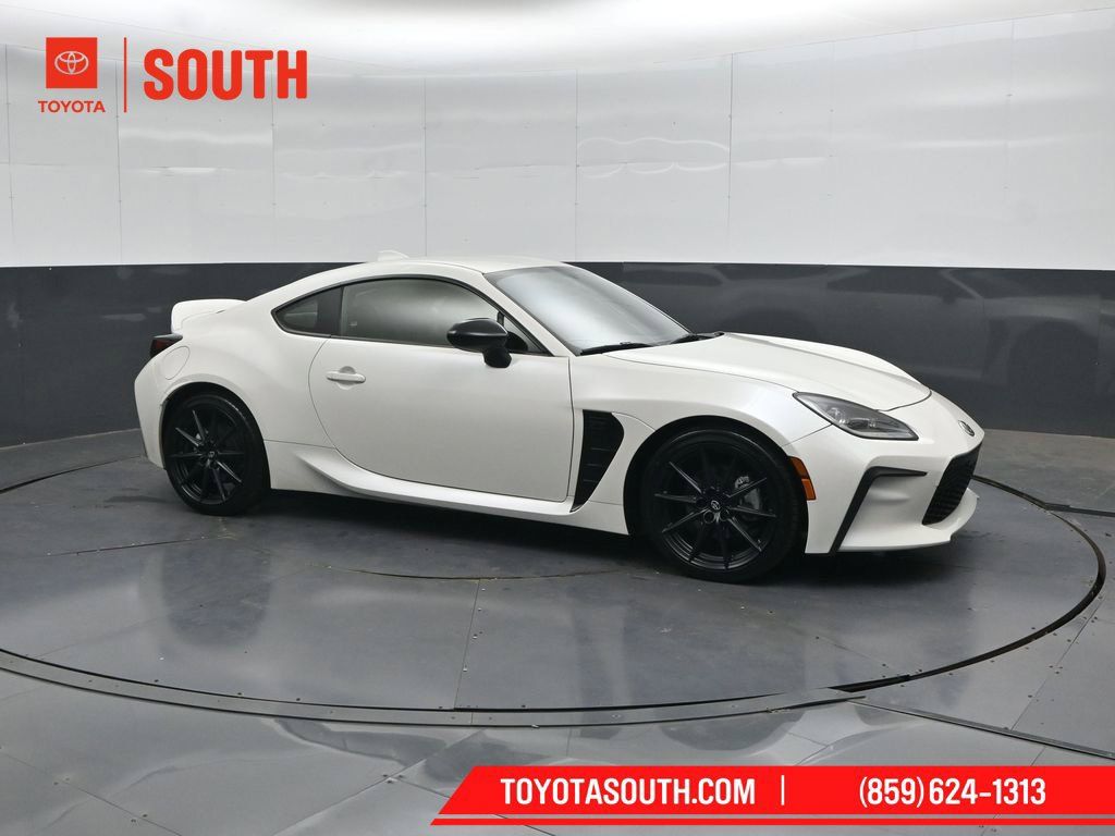 Used 2023 Toyota GR86 Premium RWD image 1