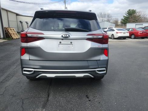 Used 2021 Kia Seltos SX w/ SX Sunroof Package image 7