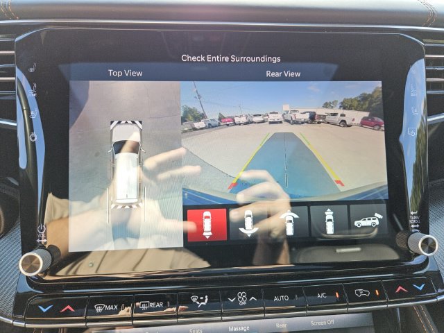 Used 2023 Jeep Grand Wagoneer Series III w/ Rear Seat Video Group 1 AWD/4WD image 19