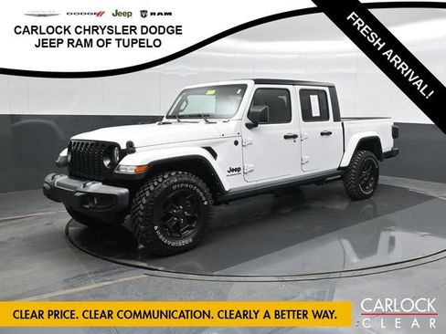 Used 2022 Jeep Gladiator Sport image 8