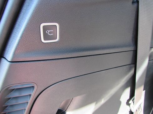 New 2026 Chrysler Pacifica Select image 29