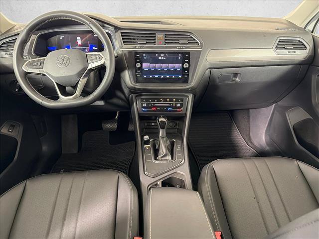 Used 2023 Volkswagen Tiguan SE FWD image 23