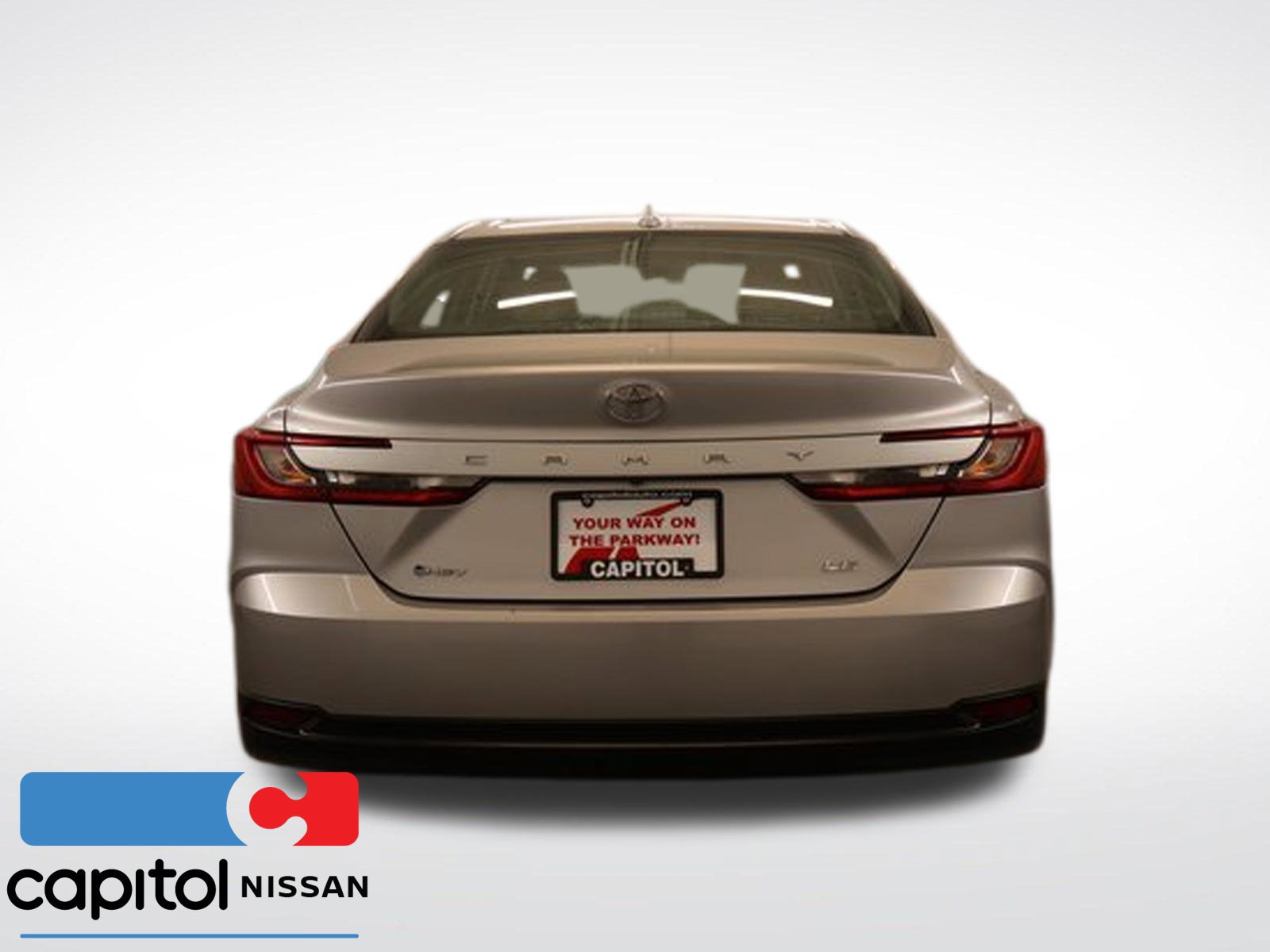 Used 2025 Toyota Camry LE FWD image 3
