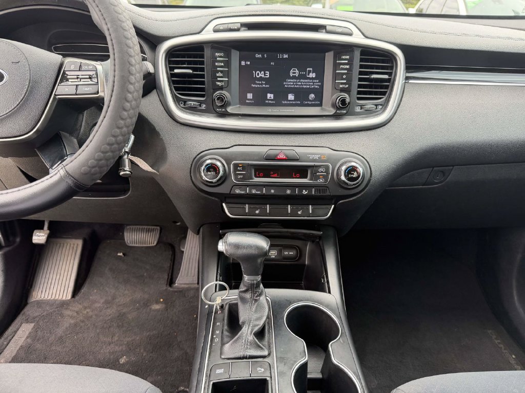 Used 2019 Kia Sorento FWD w/ LX Convenience Package image 26