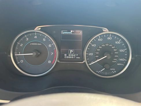 Used 2015 Subaru Crosstrek 2.0i Limited w/ Popular Package #1 AWD/4WD image 9