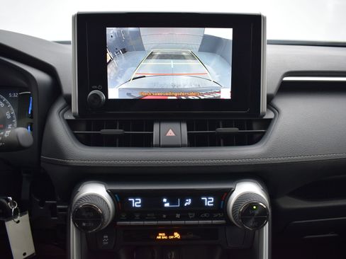 Used 2025 Toyota RAV4 LE image 15