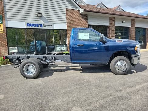 New 2024 RAM 3500 Tradesman image 3