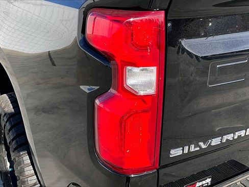 Used 2019 Chevrolet Silverado 1500 LTZ w/ LTZ Plus Package image 32