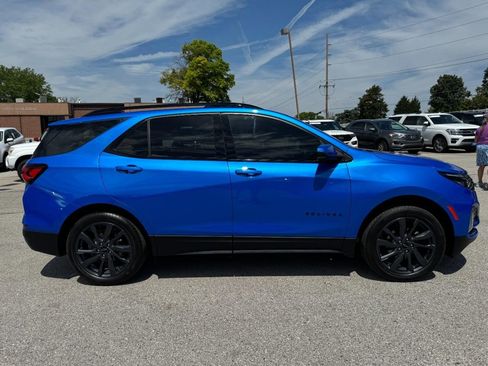 Used 2024 Chevrolet Equinox RS AWD/4WD image 2