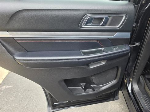 Used 2017 Ford Explorer Sport AWD/4WD image 35