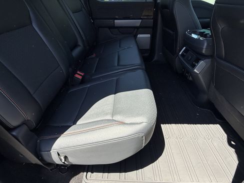 Used 2021 Ford F150 Lariat w/ Max Trailer Tow Package AWD/4WD image 15