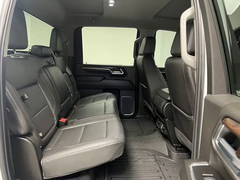 Used 2025 GMC Sierra 3500 SLT image 44